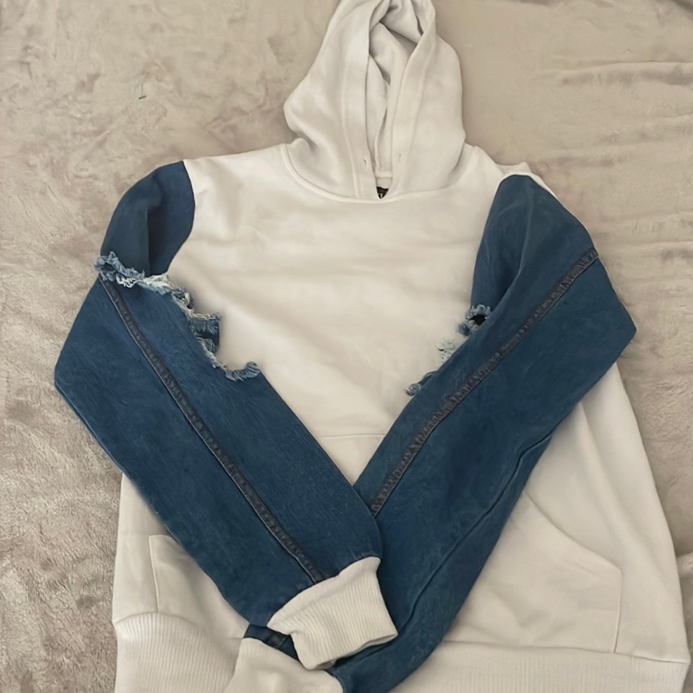 Dark blue jean white sweater